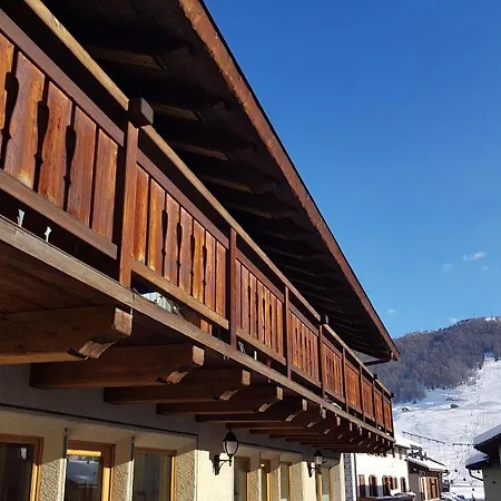 La Grolla & Lägenhetshotell Livigno