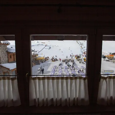 La Grolla & Lägenhetshotell Livigno
